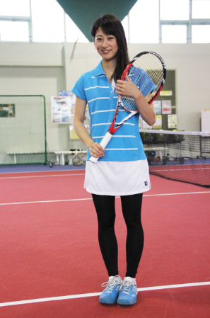 テニスウェア 天使すぎる小悪魔】Kirari“テニスの日”に中学生ぶりのテニス ...